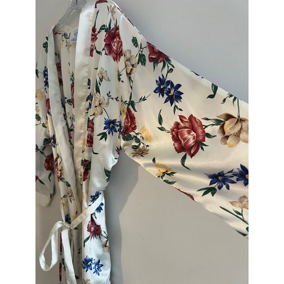 Vintage La Cera Silky Robe Ivory Floral Size Medium JL - Picture 4 of 8